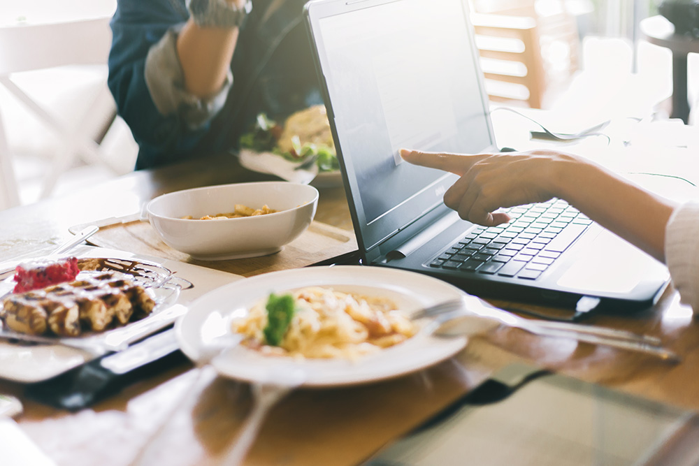 bisnis makanan online rumahan, bisnis makanan online yang laris, cara membuat bisnis makanan online